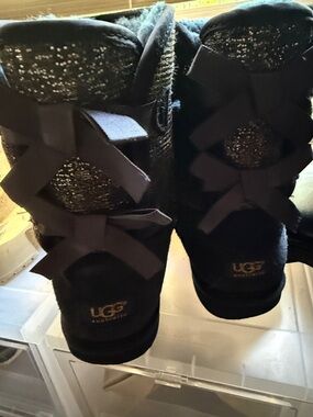 UGG Black Short Bow Back Winter Boots with Glitter Panel